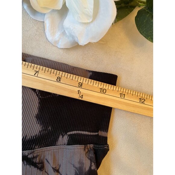 Pink Active hippie Tie-Dye Workout Leggings XS Athleisure Indingo Fashion - Picture 3 of 9